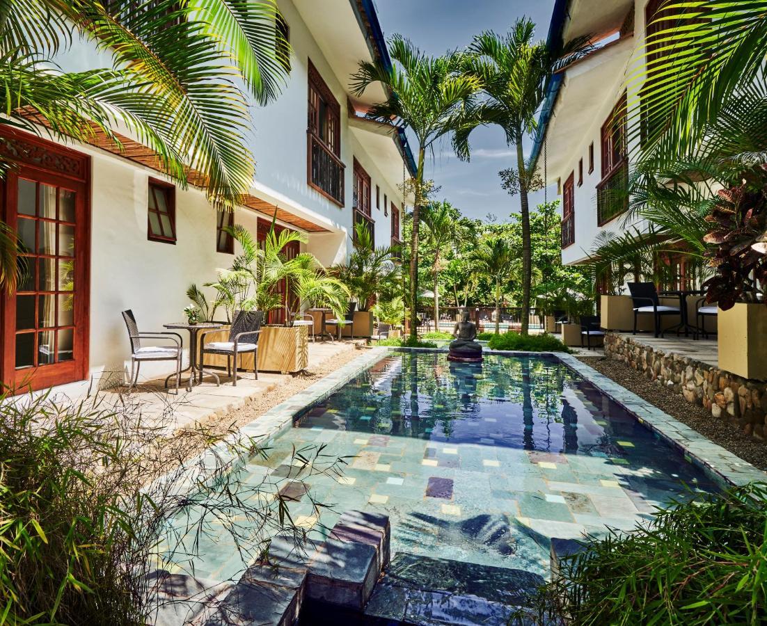 Lombok Hotel & Spa Antes Hotel Casablanca Гуадуас Экстерьер фото