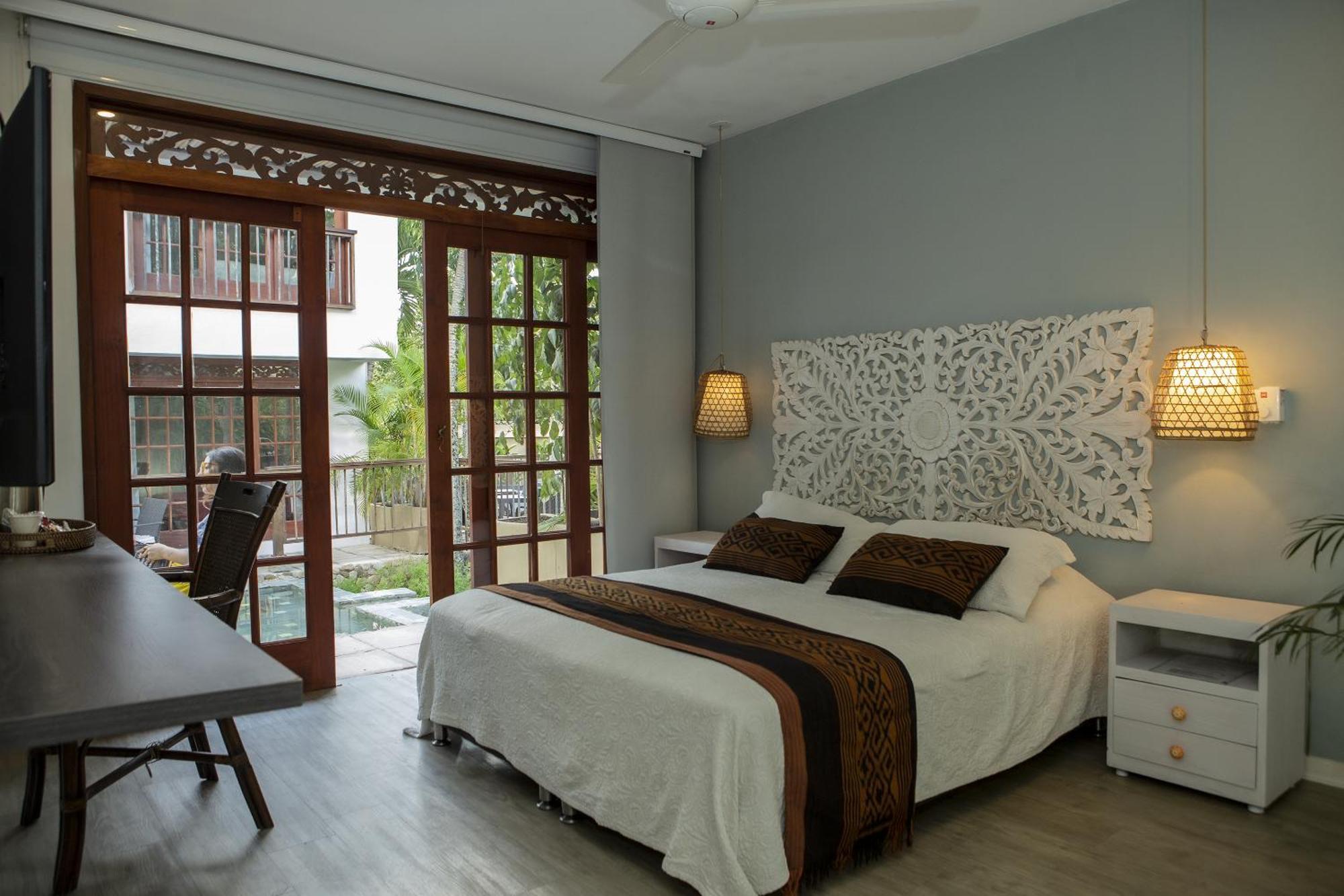Lombok Hotel & Spa Antes Hotel Casablanca Гуадуас Экстерьер фото