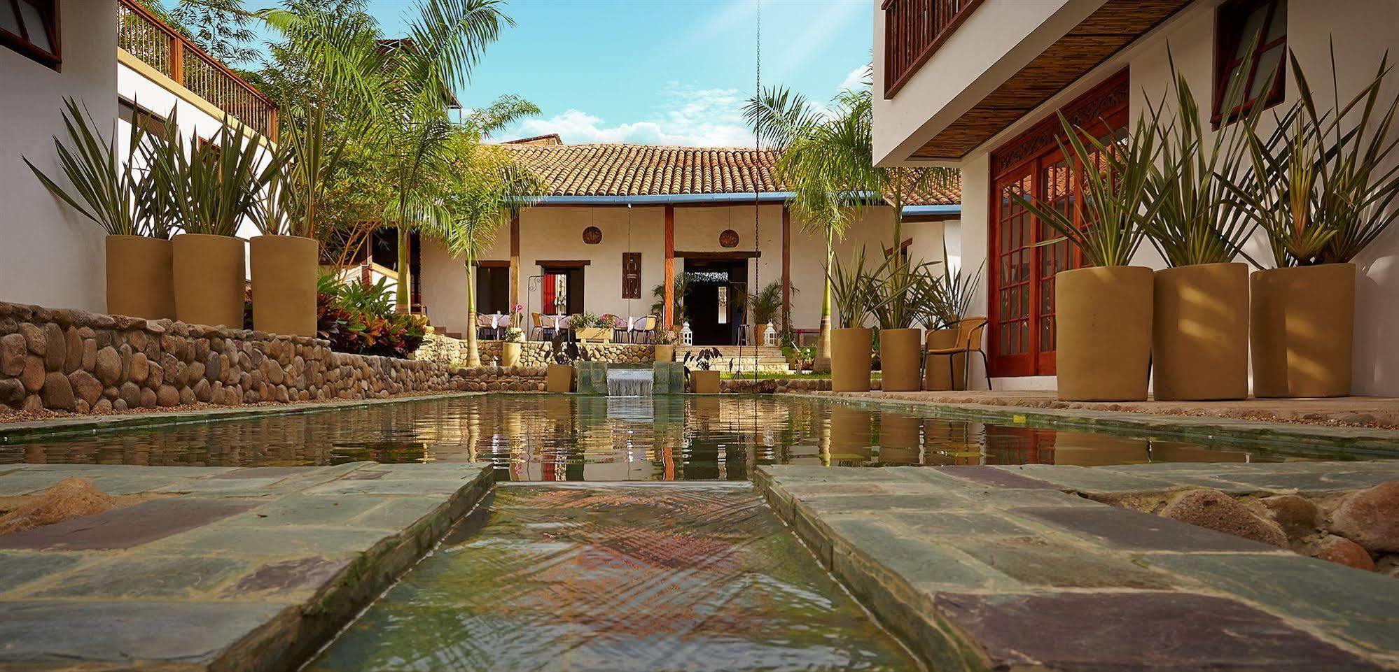 Lombok Hotel & Spa Antes Hotel Casablanca Гуадуас Экстерьер фото